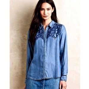 EUC Anthropologie holding horses denim shirt